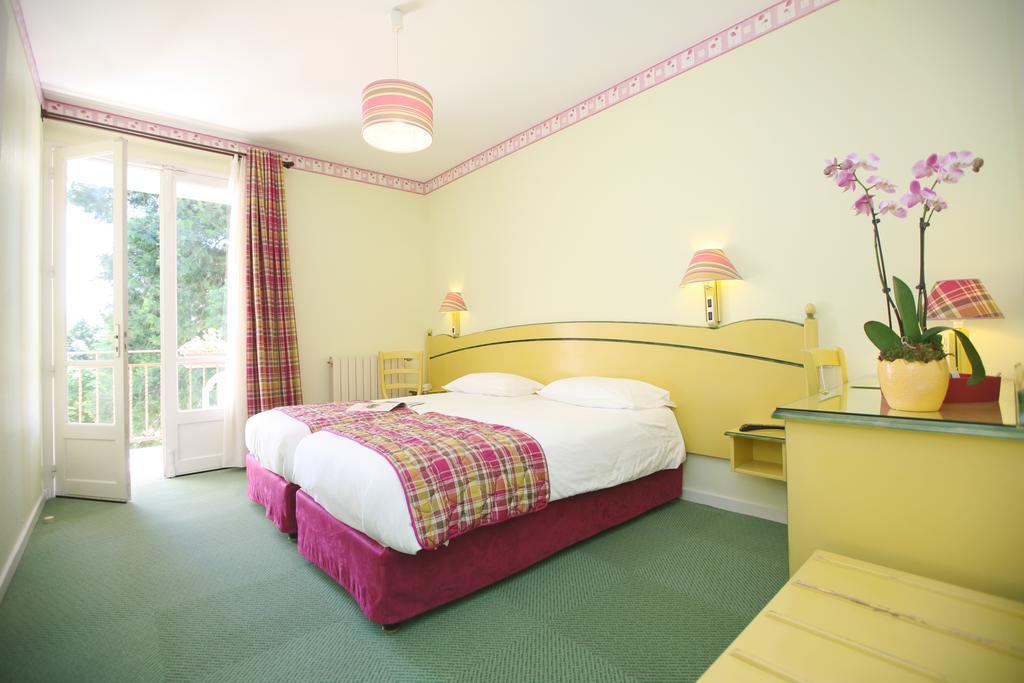 Logis Hotel Restaurant Les Cedres Joyeuse Luaran gambar