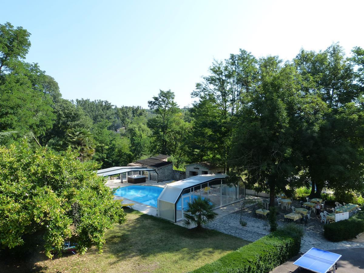 Logis Hotel Restaurant Les Cedres Joyeuse Luaran gambar