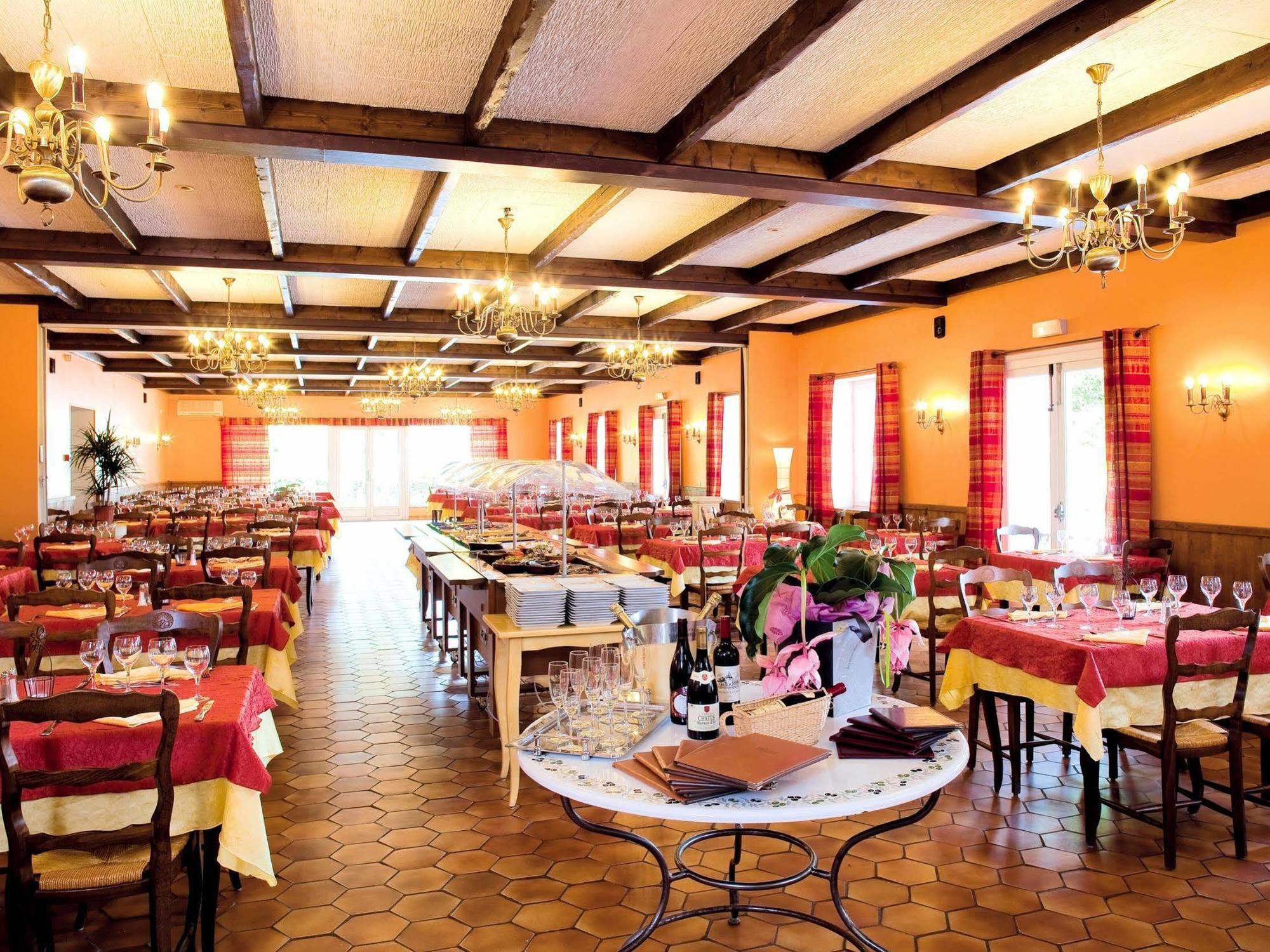 Logis Hotel Restaurant Les Cedres Joyeuse Luaran gambar